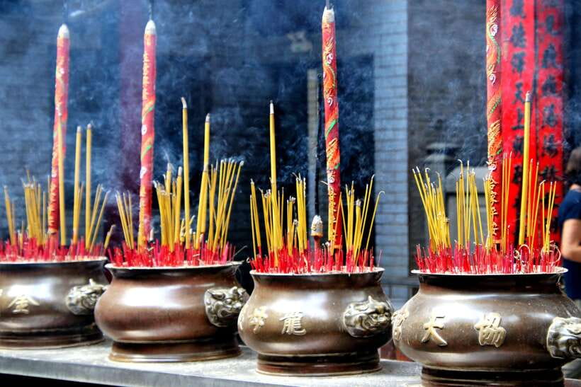 From HCM: City Highlights & Chinatown Trips – Water Bus Tour - Ben Thanh Market: souvenir time that isn’t just a quick stop