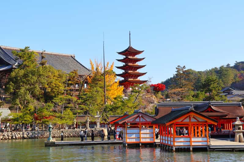 From Hiroshima: Hiroshima & Miyajima 1 Day Tour with Lunch - Hiroshima Peace Memorial Museum: 1 hour is short, so you need a game plan