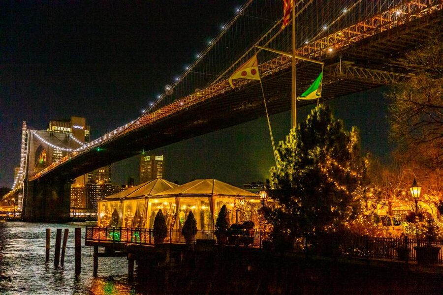 From Manhattan: 4-Hour Dyker Heights Holiday Lights Bus Tour - Meet at 566 10th Ave and Start With a Real Brooklyn-Bound Plan