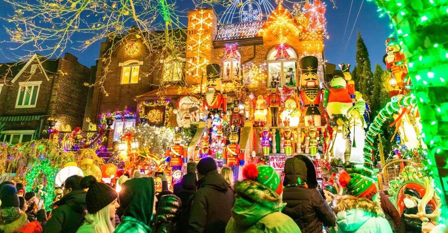 From Manhattan: 4-Hour Dyker Heights Holiday Lights Bus Tour - Lucy Spata and the Stories Behind the Christmas Tradition