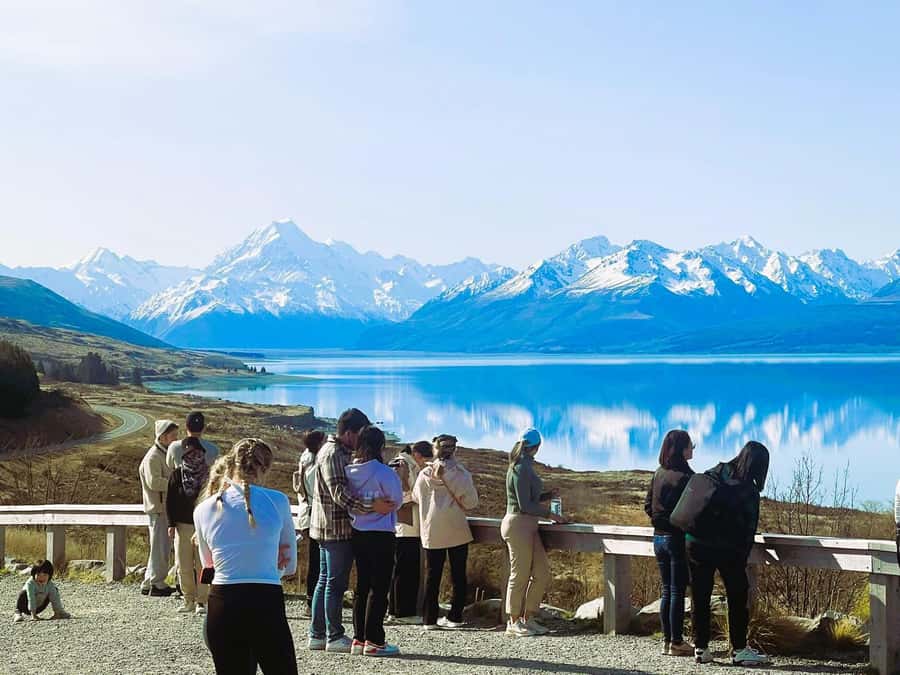 From Queenstown: Mount Cook Heli-Hike and Bus Tour Combo - Morning Drive Highlights: Kawarau Gorge, Roaring Meg, Cromwell, and Lindis Pass