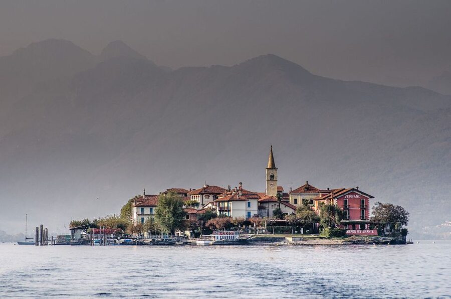 From Stresa: Isola Pescatori Hop-on Hop-off Boat Tour - What you’ll see from the boat: islands, viewpoints, and useful narration