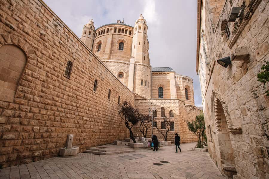 From Tel Aviv: Jerusalem Old & New City Bus Tour - Yad Vashem: the emotional center of the day
