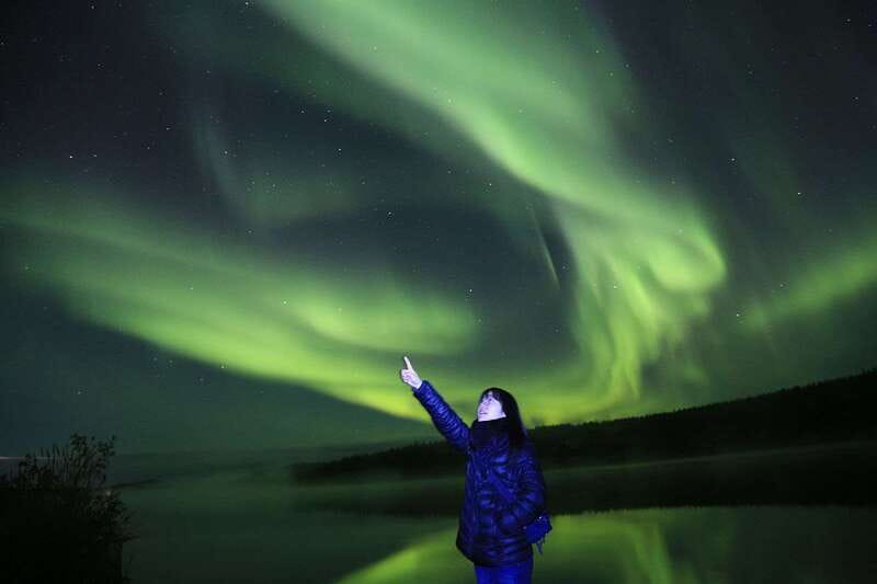 From Yellowknife: Northern Lights Bus Tour with Photos - Northern Lights by Bus: Why This Beats Random Parking Pull-Offs