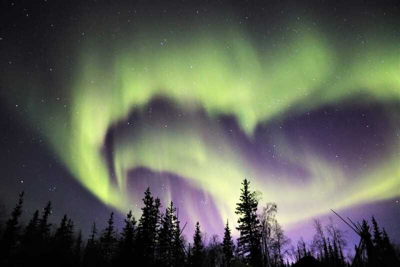 From Yellowknife: Northern Lights Bus Tour with Photos - The Warmth Strategy: Hot Cocoa Isn’t Just a Perk