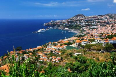 Funchal: Hop-On Hop-Off Bus Tour - Starting Point at Avenida do Mar: The Funchal Marina Advantage (and a Small Catch)