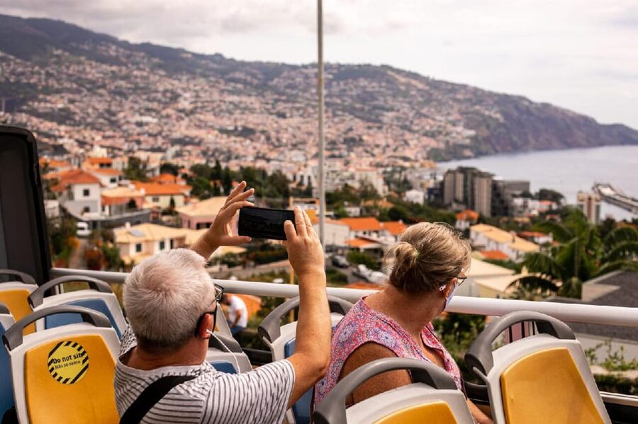 Funchal: Hop-On Hop-Off Bus Tour - Cabo Girão 3-in-1 Option: Shuttle Transfer and the Skywalk Cost