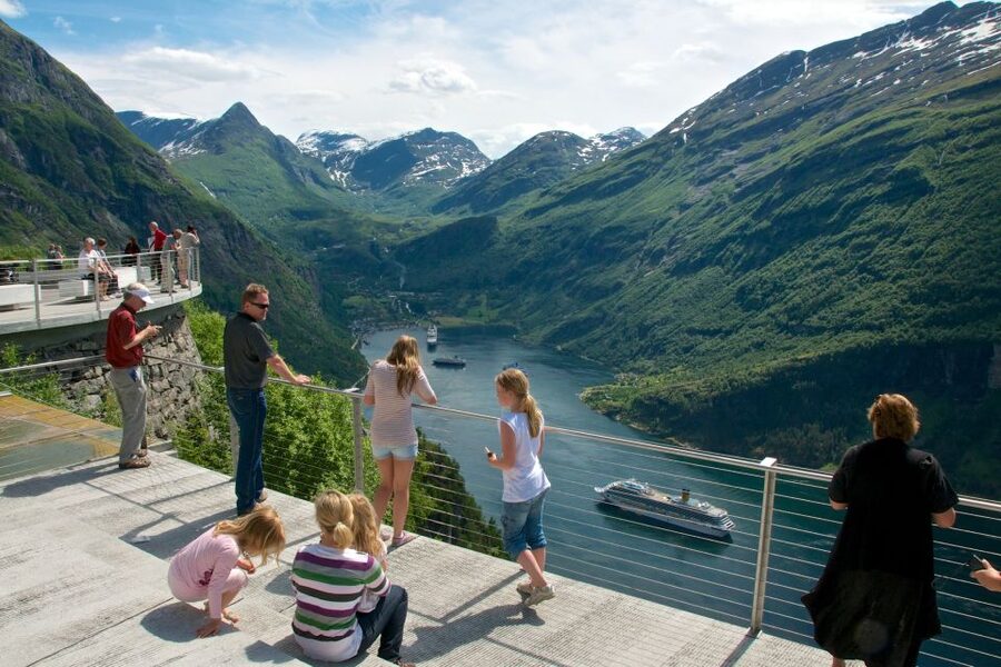 Geiranger: Bus Tour with Multilingual Audio Guide - Value Check: What You Pay For at About $78