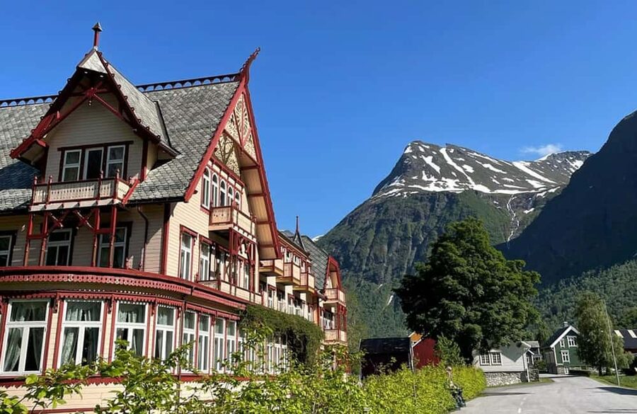 Geiranger to Ålesund Bus Tour (one way) - Where to meet in Geiranger (and how to avoid boarding stress)