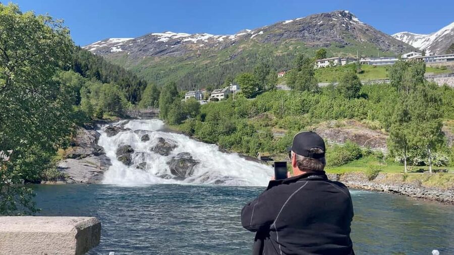 Geiranger to Ålesund Bus Tour (one way) - Who this tour is best for (and who might want something slower)