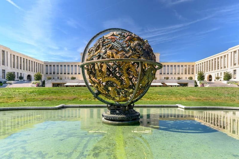 Geneva: Open-Top Sightseeing Bus Tour - Geneva’s open-top bus: the fastest way to get bearings