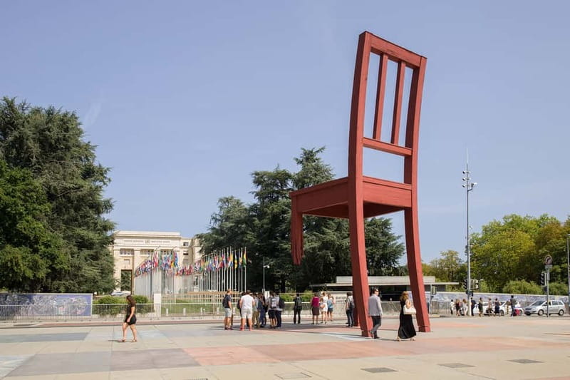 Geneva: Open-Top Sightseeing Bus Tour - Where to meet: Place Dorcière and Keytours check-in