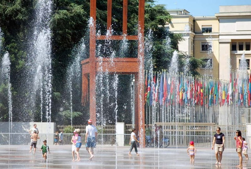 Geneva: Open-Top Sightseeing Bus Tour - Flower Clock: a watchmaking landmark tied to nature