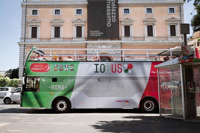 Get-On Get-Off Bus Tour in Rome + FREE APP - Using the free app and audio guide: how to avoid a bad listening session