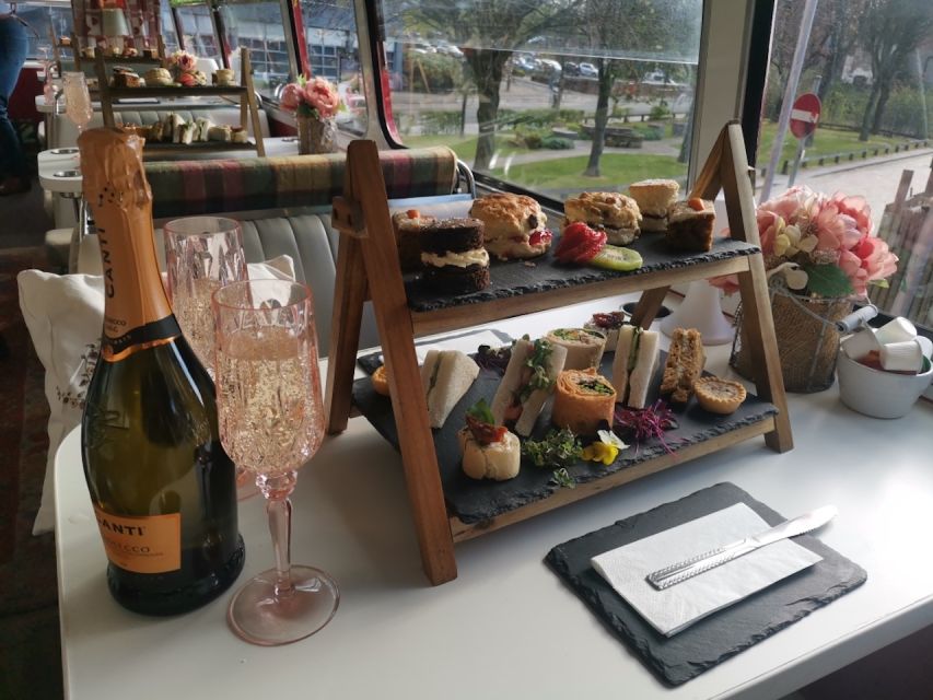 Glasgow: Vintage Bus Tour with Afternoon Tea or Gin - Afternoon Tea on the Move: What You’ll Actually Eat