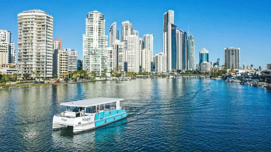 Gold Coast: Sightseeing Hop-on Hop-off Cruise - Stop 2: Marina Mirage for waterside dining and shopping time