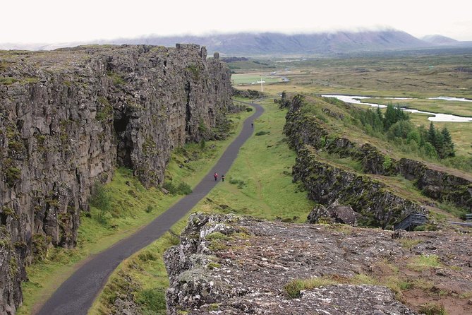 Golden Circle 7 Hours Bus Tour from Reykjavik - Thingvellir National Park: tectonic plates and the Althingi feeling
