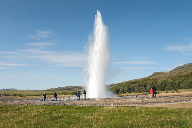 Golden Circle 7 Hours Bus Tour from Reykjavik - Golden Circle Route stop: quick ticketed viewpoint time