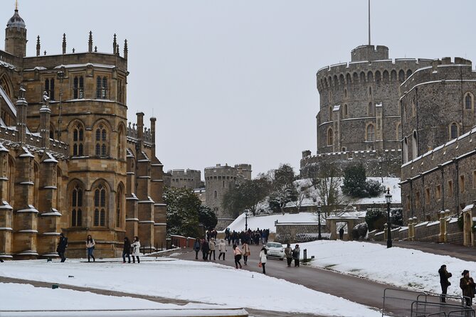 Golden Tours Windsor Hop-on Hop-off Open Top Bus Tour - Timing and route reality: why hop-on can feel tricky