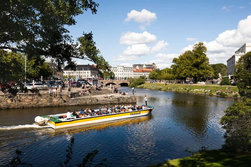 Gothenburg: Hop-On Hop-Off 24-Hour Sightseeing Boat - Stop 1: Brunnparken / Lejontrappan—pick up your city orientation
