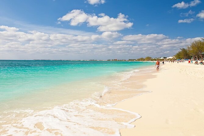 Grand Cayman Private Customized Bus Tour - A Private Grand Cayman Coach Plan You Can Actually Use