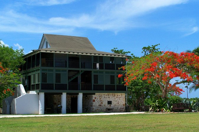 Grand Cayman Private Customized Bus Tour - Hell: The Postcard Town Stop You’ll Actually Want to Visit