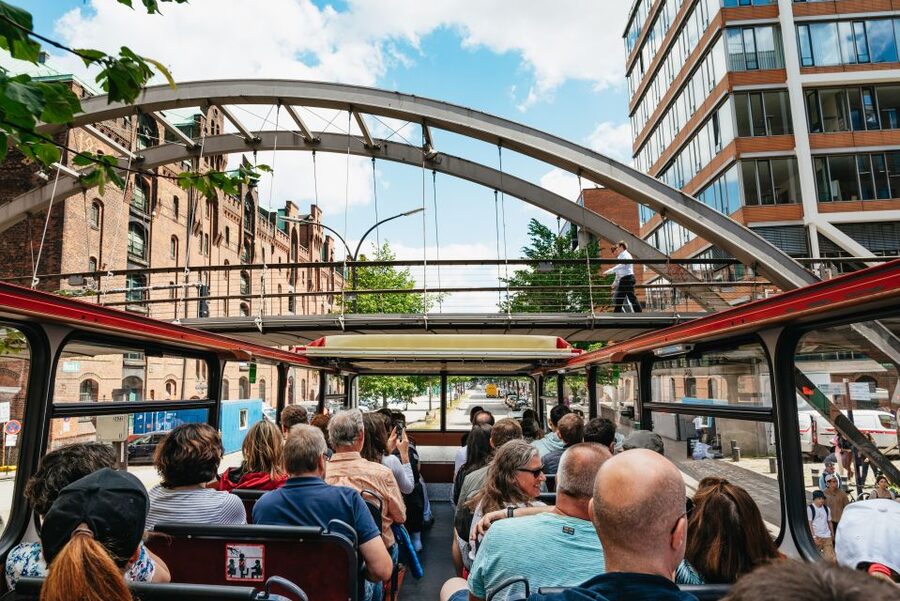 Hamburg: Hop-On Hop-Off Bus with Alster or Harbor Cruise - Timing your day: how to avoid stress at piers