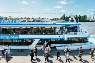 Hamburg: Hop-On Hop-Off Bus with Harbor Cruise - Line A hop-on hop-off: the route feel and how to use it