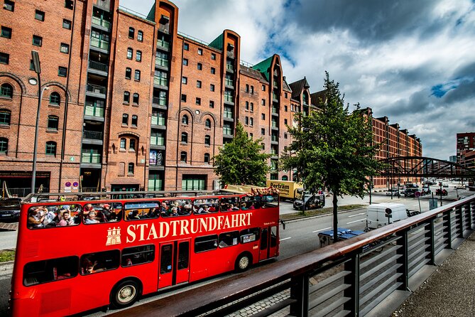 Hamburg Hop-on Hop-off Sightseeing Tour on Red Double Decker Bus - The ride itself: sitting up top, timing your photos, and staying comfortable