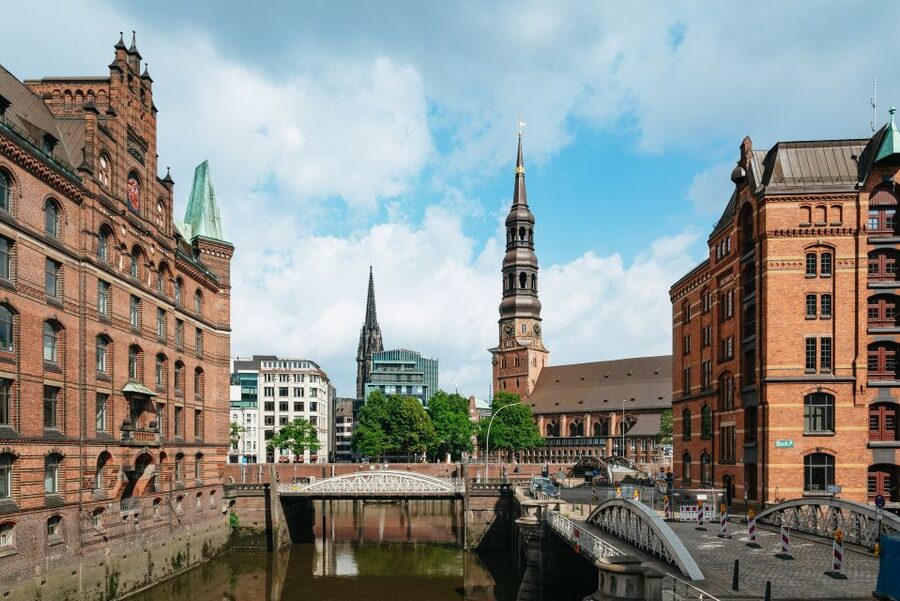 Hamburg: Line A Sightseeing Hop-On Hop-Off Bus Tour - St. Michael’s and the Reeperbahn: from classic Hamburg to nightlife reality