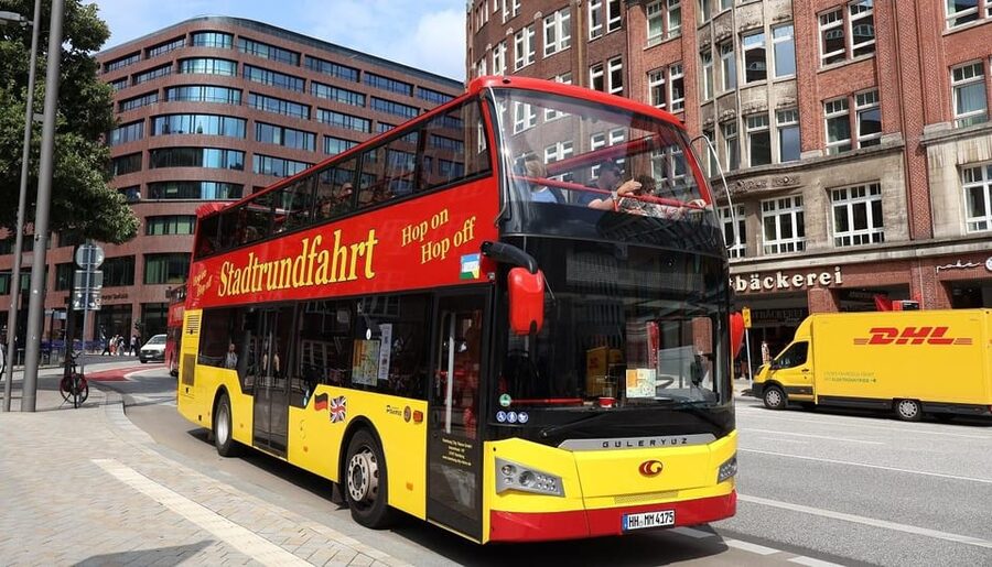 Hamburg: Line C Sightseeing Hop-On Hop-Off Bus Tour - Key things to know before you go