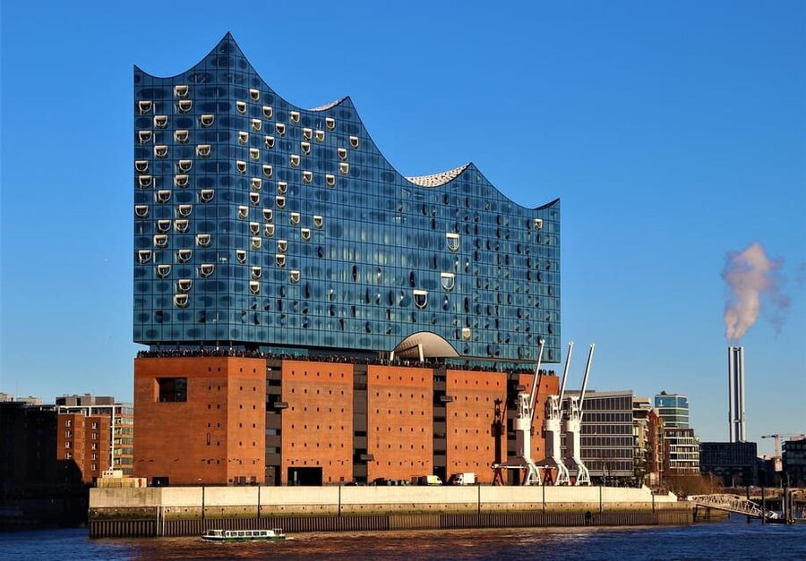 Hamburg : Line G Hop-On Hop-Off Sightseeing Tour - How the 100-Minute Loop Feels: Hop On Where It Matters