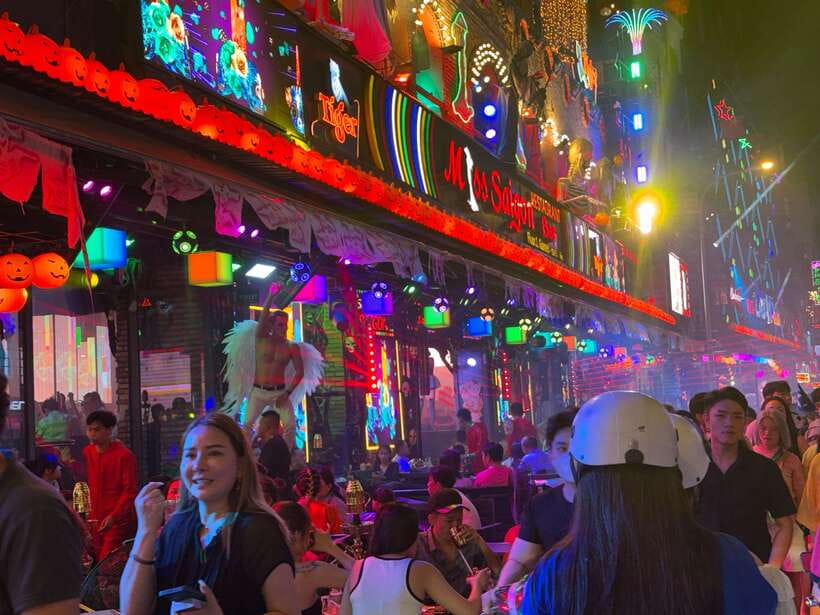 Hanoi Water Puppet Show Tour With Hop On Hop Off Bus - Old Quarter, Ho Chi Minh Mausoleum, temples, pagodas: what you’ll spot on the loop