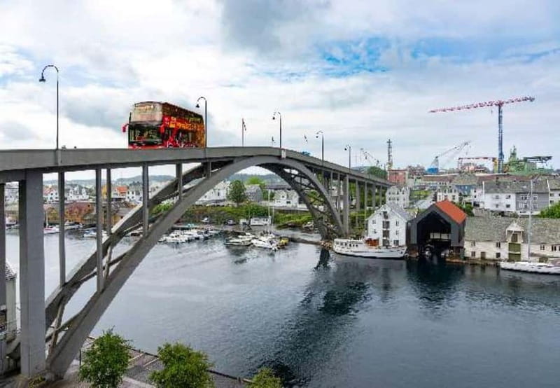 Haugesund: City Sightseeing Hop-On Hop-Off Bus Tour - Top-deck views: how the open-top bus helps you get oriented