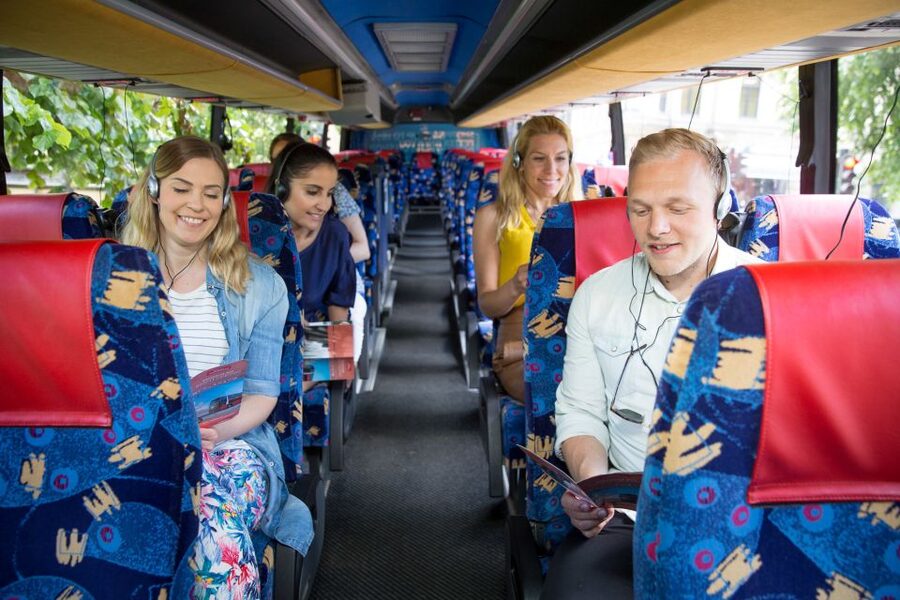 Helsinki: Bus Tour with Audio Guide - Photo stop strategy that avoids schedule stress: Löyly and Sibelius Monument
