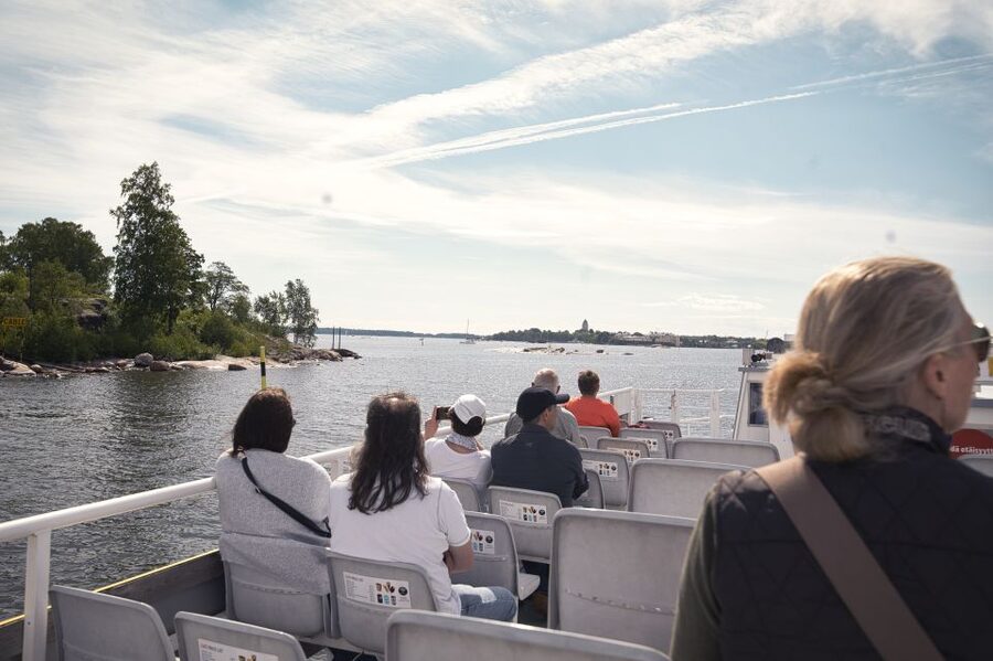 Helsinki: Hop-On Hop-Off Bus Tour & City Highlights Cruise - Timing Tips: Cruise Departure Choice and the 10:00–16:00 Bus Window