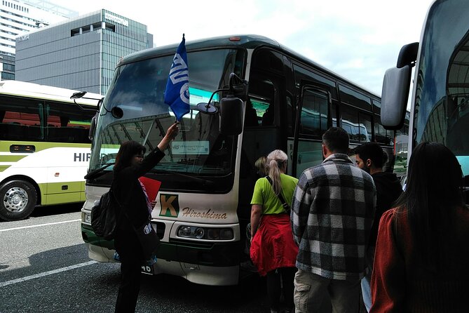Hiroshima and Miyajima 1 Day Bus Tour - Okonomiyaki lunch in Hiroshima: a local break that actually tastes like the city