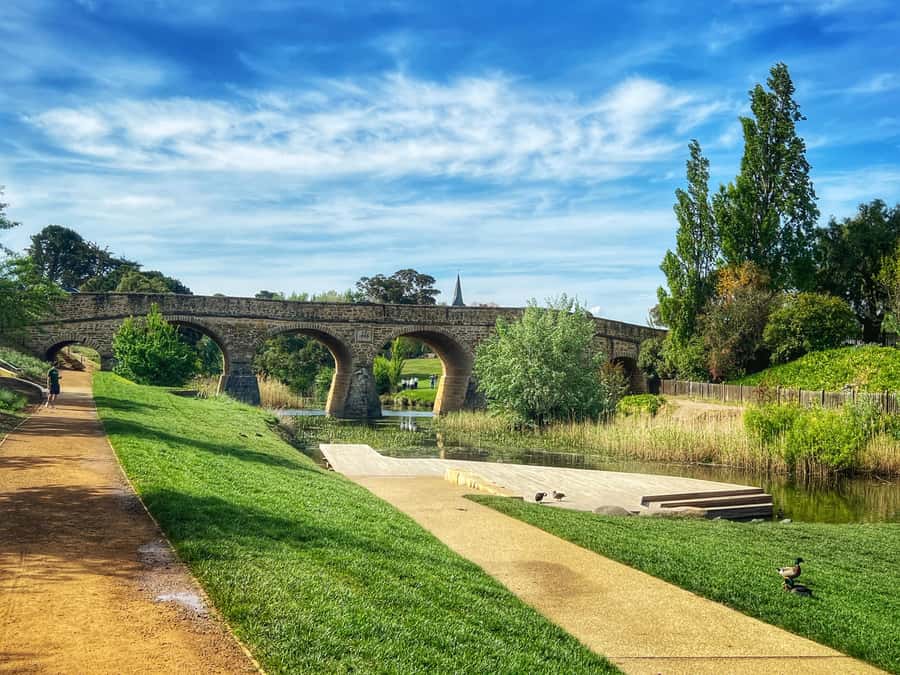 Historic Richmond Village Half-Day Coach Tour - FAQ