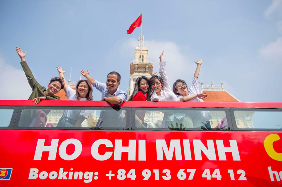 Ho Chi Minh City: Panoramic City Bus Tour - Landmarks You Pass: Notre Dame, Central Post Office, Independence Palace, and City Hall