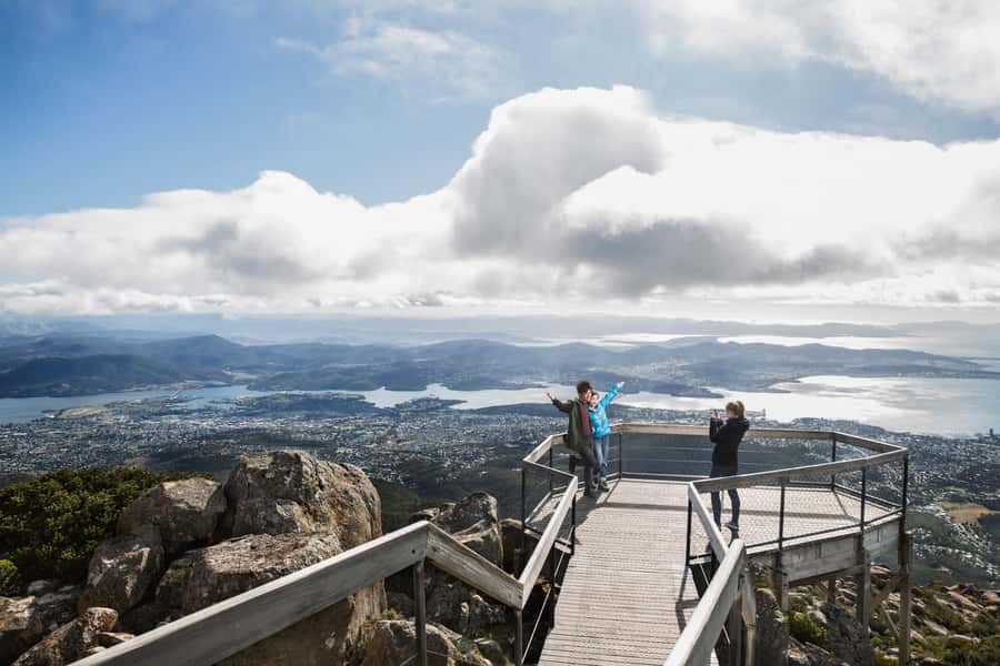 Hobart: Kunanyi/Mt Wellington Hop-on Hop-off Bus Pass - Weather Reality Check: Pack for Four Seasons