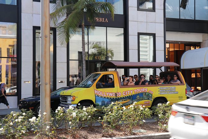 Hollywood and Celebrity Homes Bus Tour - Rodeo Drive and Beverly Hills Glam from the Bus Window