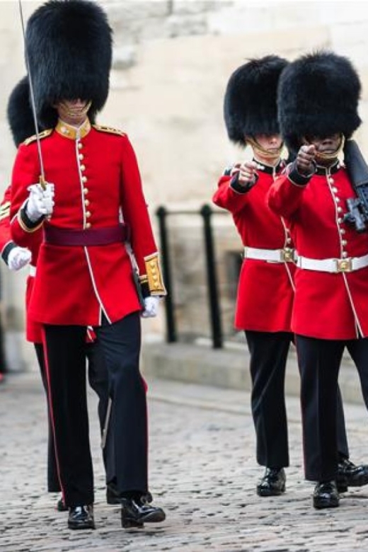 Hop on Hop off London Bus Tour & Tower of London - Tower of London: Crown Jewels time without the scramble