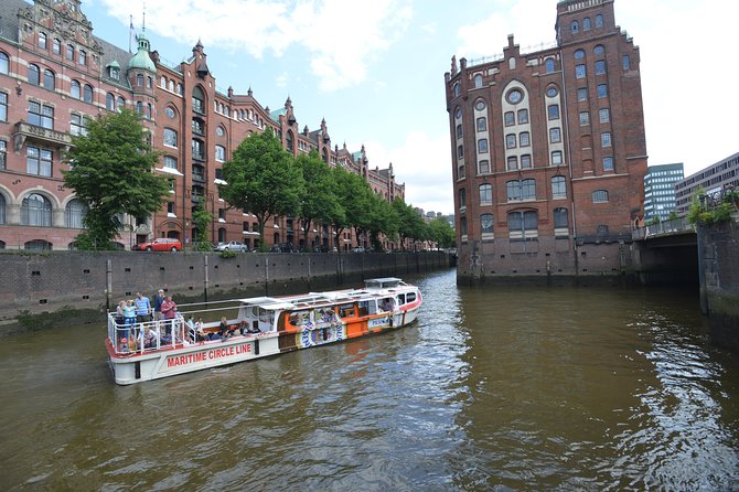 Hop-on hop-off on the water with the Maritime Circle Line in Hamburg - Stop by stop: BallinStadt, Hafenmuseum, and the International Maritime Museum