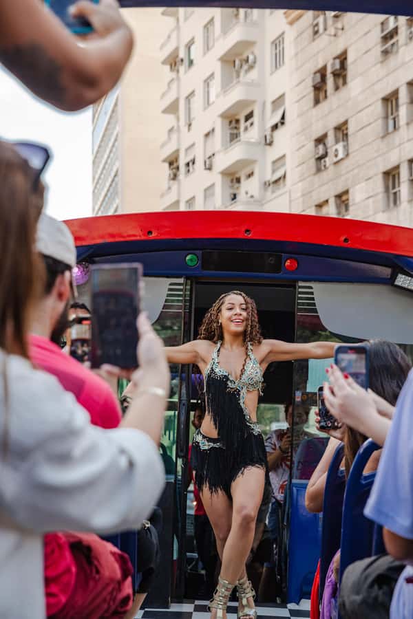 Hop-ON Hop-OFF Sightseeing Bus in Rio de Janeiro - Rio Samba Bus - The Bus Itself: Open-Air Views, Heat, and Audio Reality