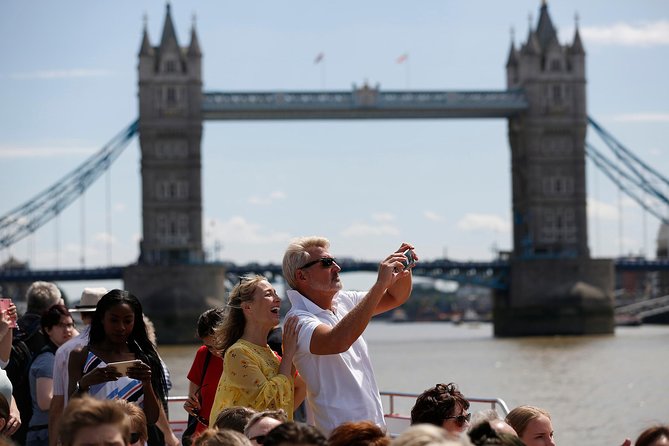 Hop-On Hop-Off Sightseeing River Cruise on the Thames - What You Hear Matters: Recorded Commentary + GPS App
