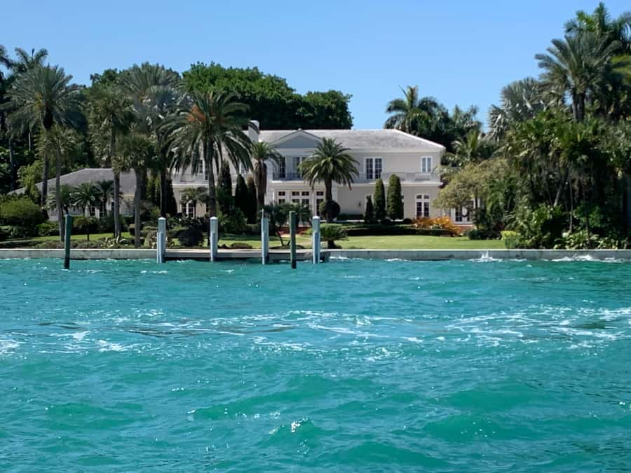 Hop-on Hop-off Water Taxi in Miami and Miami Beach - Biscayne Bay from the water: what the route really shows