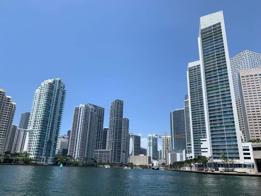 Hop-on Hop-off Water Taxi in Miami and Miami Beach - Miami Beach Marina to Bayside Marketplace: check-in without stress