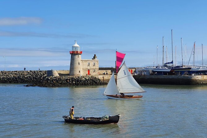 Howth Coastal Half-Day Bus Tour from Dublin with Live Guide - The bus ride experience: staying warm, staying on time, and not missing your stop