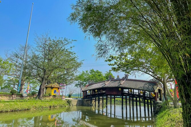 Hue Hoi An Bus Tour Sightseeing via Hai Van Pass 4 Stops - Stop 1: Thanh Toan Tiled Bridge (25 minutes, free entry)