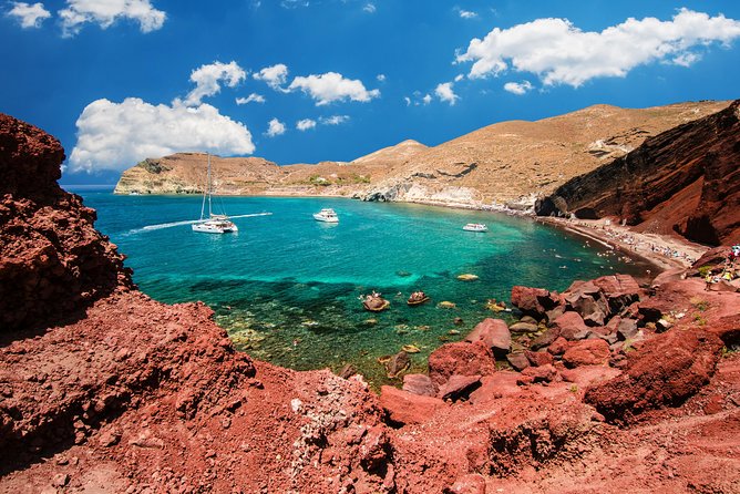 Island Bus Tour: The Majestic Spots Of Santorini - Oia at sunset: the famous endgame, managed by timing